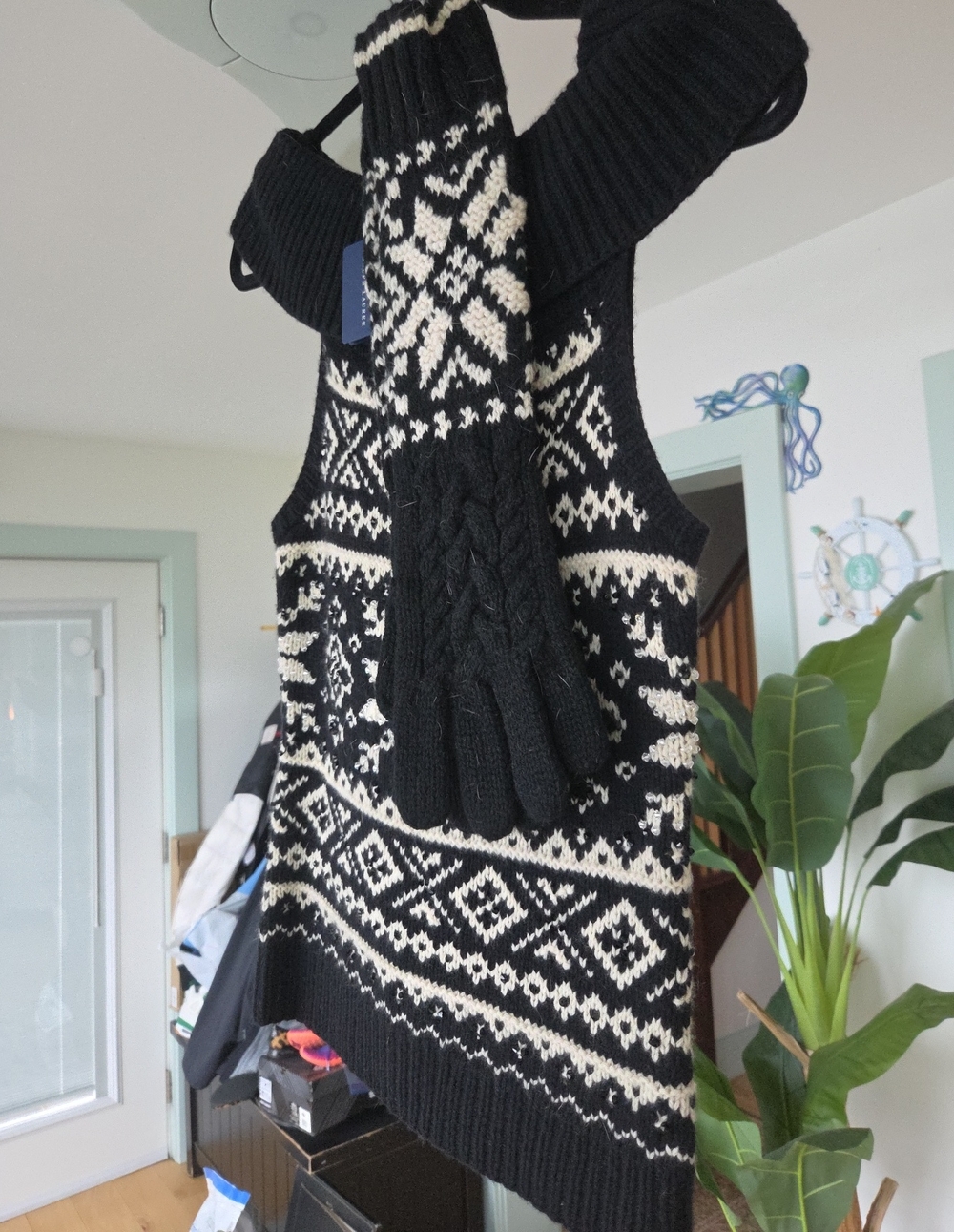 Ralph Lauren Black and Cream Fair Isle V-Neck Sweater Vest With Long Knit Gloves